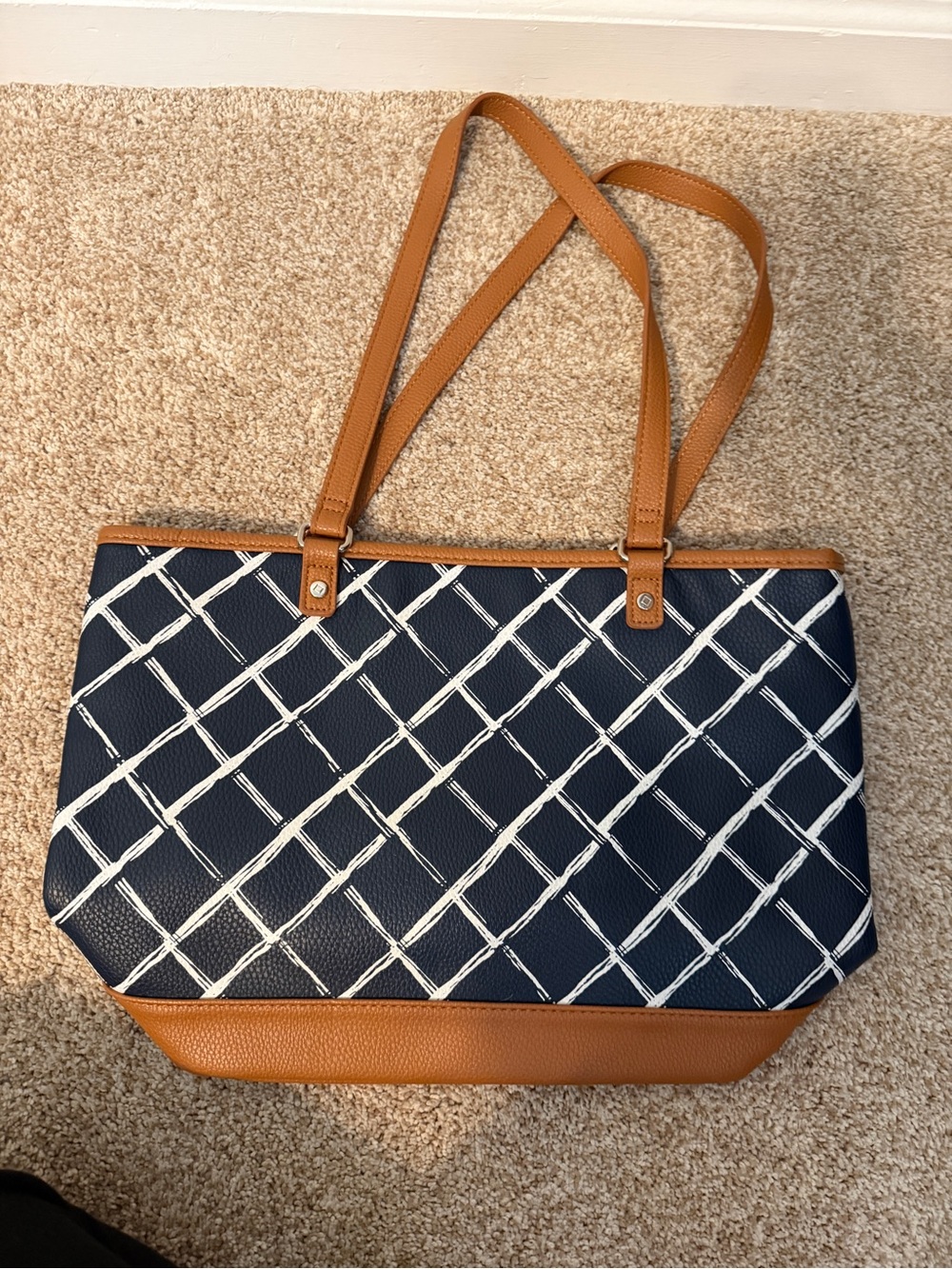 thirty-one Navy & Tan Crosshatch Thirty-One Gifts City Chic bag